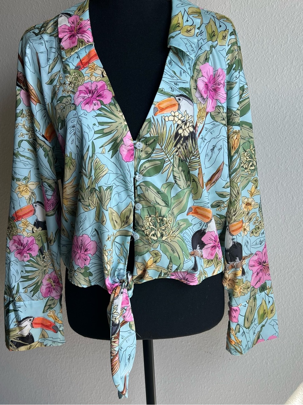 Zara Sky Blue Tropical Button Down Tie-Front Crop Top w/ Pink Floral Toucans -Sm